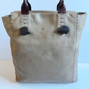 Henry Beguelin beige leather tote